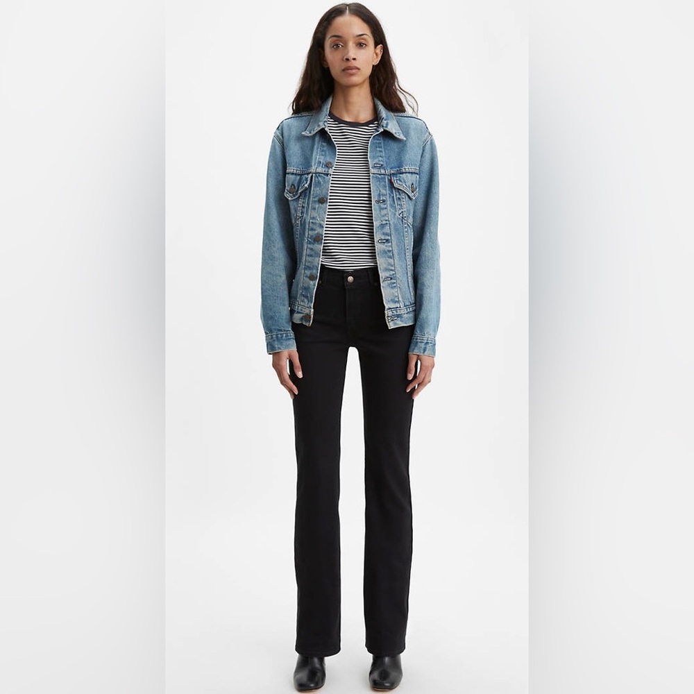 Women’s Levi’s Classic Bootcut Jeans